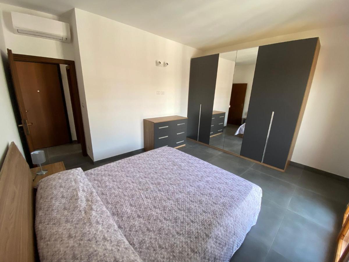 Appartamento Con Posto Auto Privato A Marina Centro Mare Rímini Exterior foto