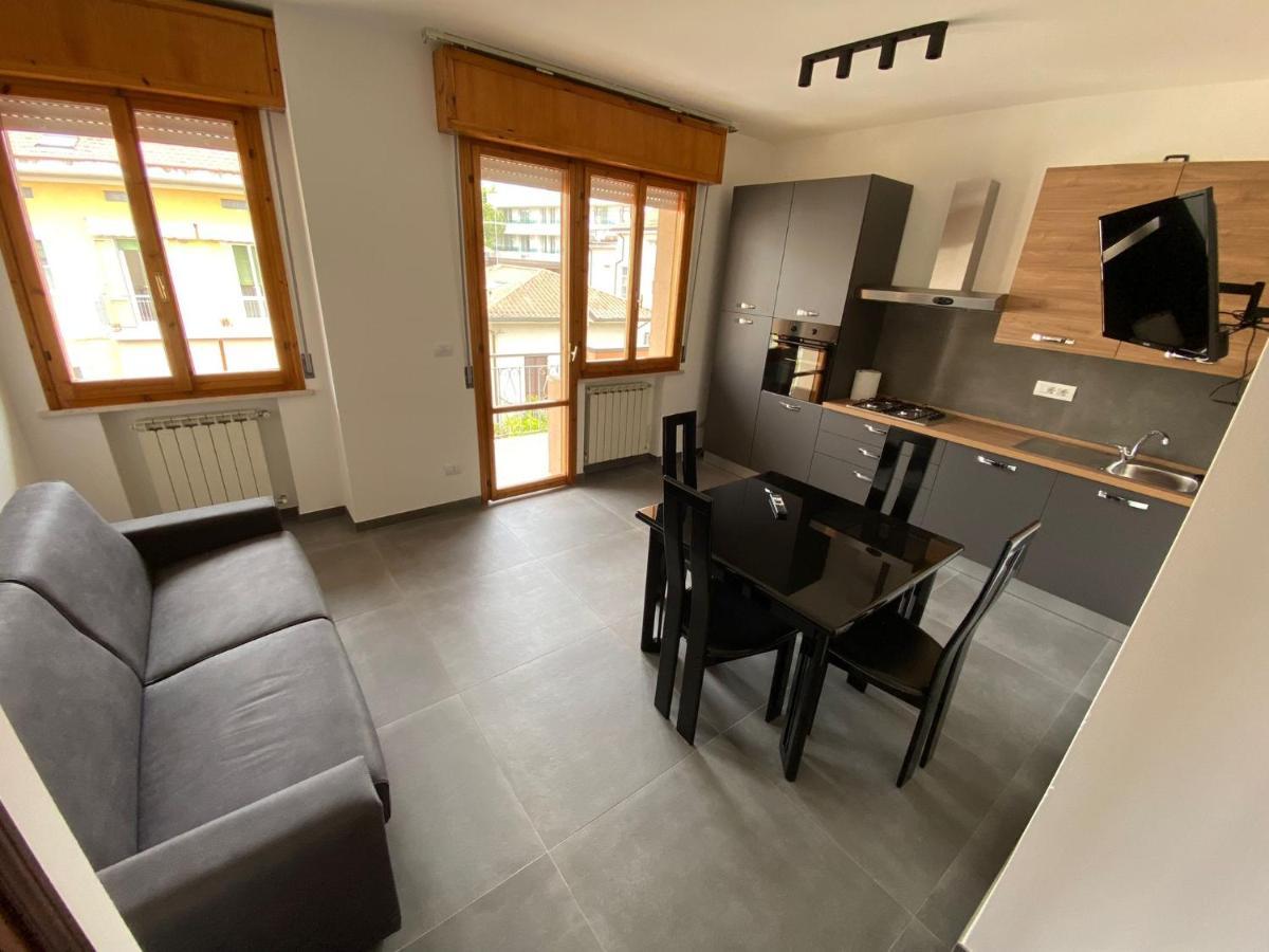Appartamento Con Posto Auto Privato A Marina Centro Mare Rímini Exterior foto